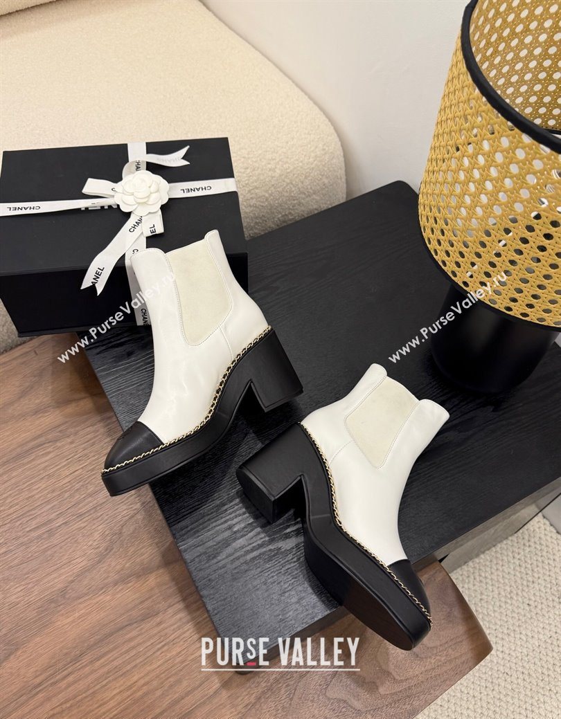 Chanel Calfskin Leather Heel Platform Ankle Boots with Chain White 2025 CH083005 (MD-250830022)