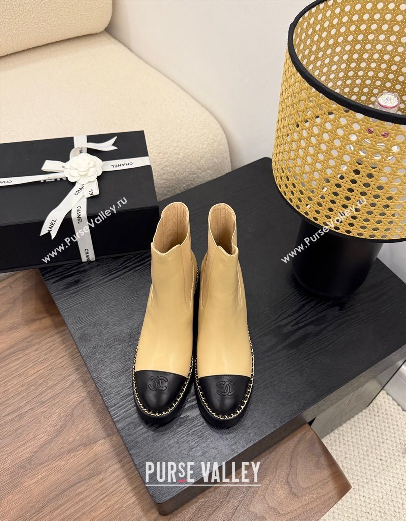 Chanel Calfskin Leather Heel Platform Ankle Boots with Chain Beige Yellow 2025 CH083005 (MD-250830023)