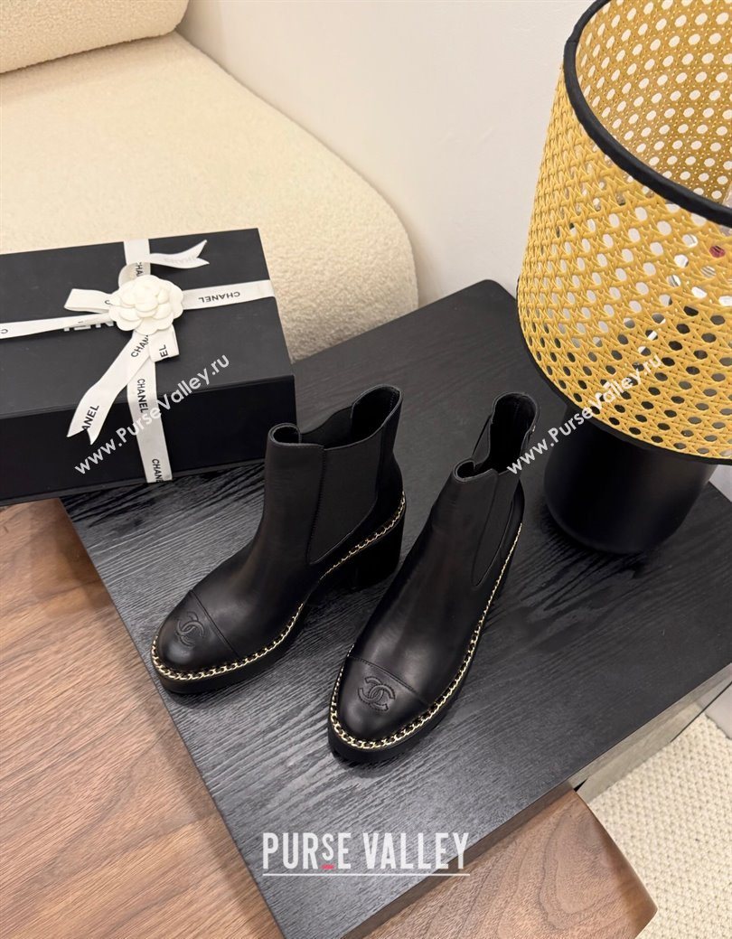 Chanel Calfskin Leather Heel Platform Ankle Boots with Chain Black 2025 CH083005 (MD-250830024)