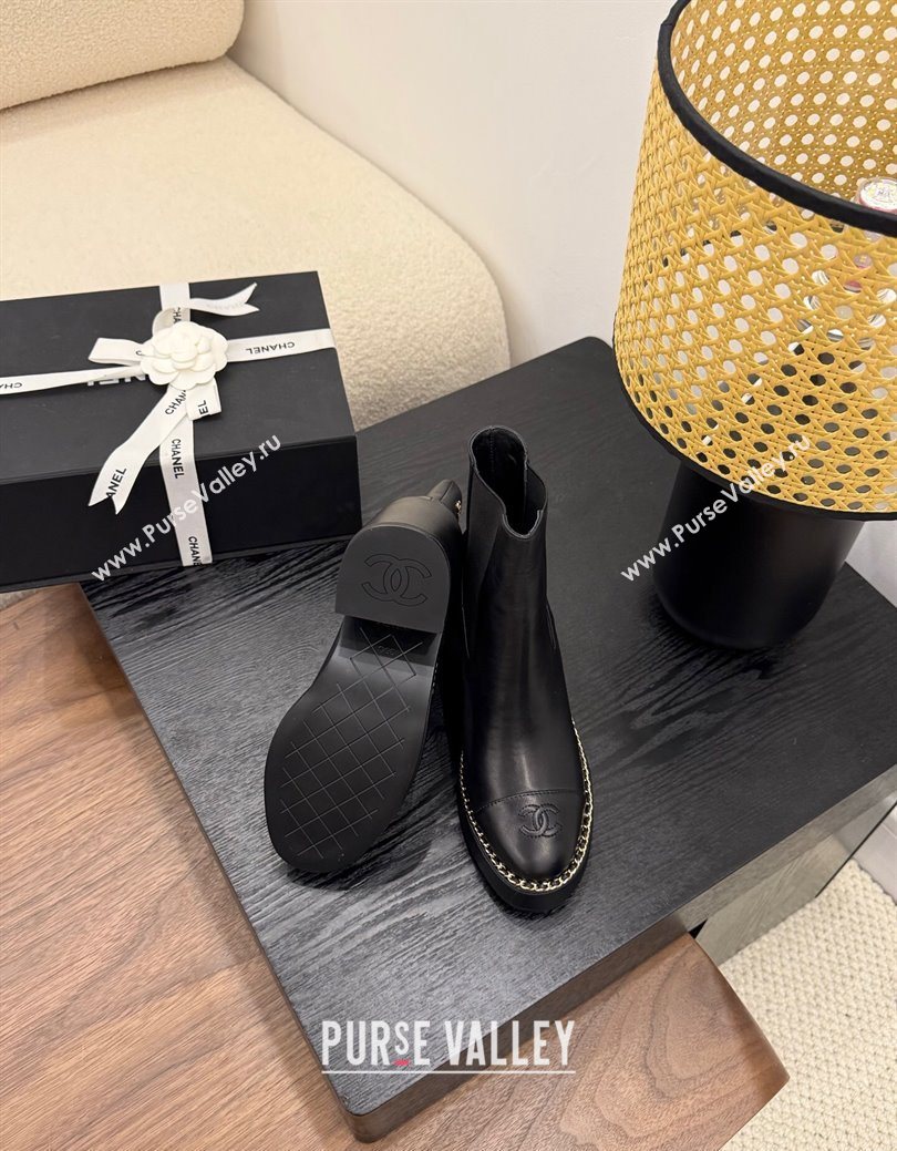 Chanel Calfskin Leather Heel Platform Ankle Boots with Chain Black 2025 CH083005 (MD-250830024)