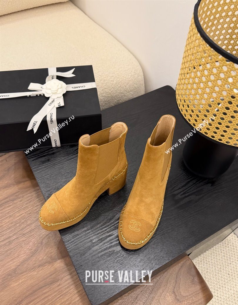 Chanel Suede Heel Platform Ankle Boots with Chain Brown 2025 CH083005 (MD-250830025)