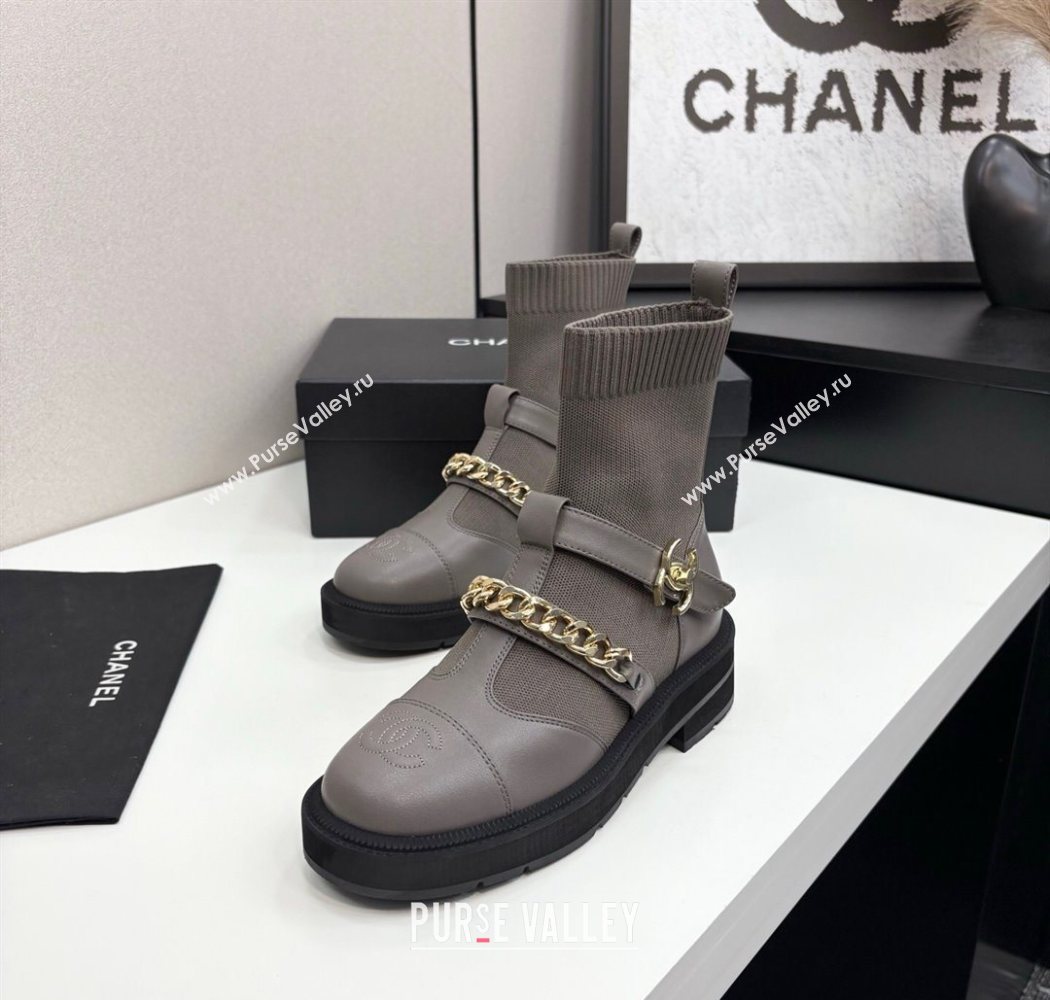 Chanel Knit Calfskin Ankle Boots with Buckle and Chain Grey 2025 CH083007 (MD-250830035)