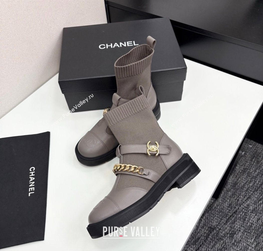 Chanel Knit Calfskin Ankle Boots with Buckle and Chain Grey 2025 CH083007 (MD-250830035)