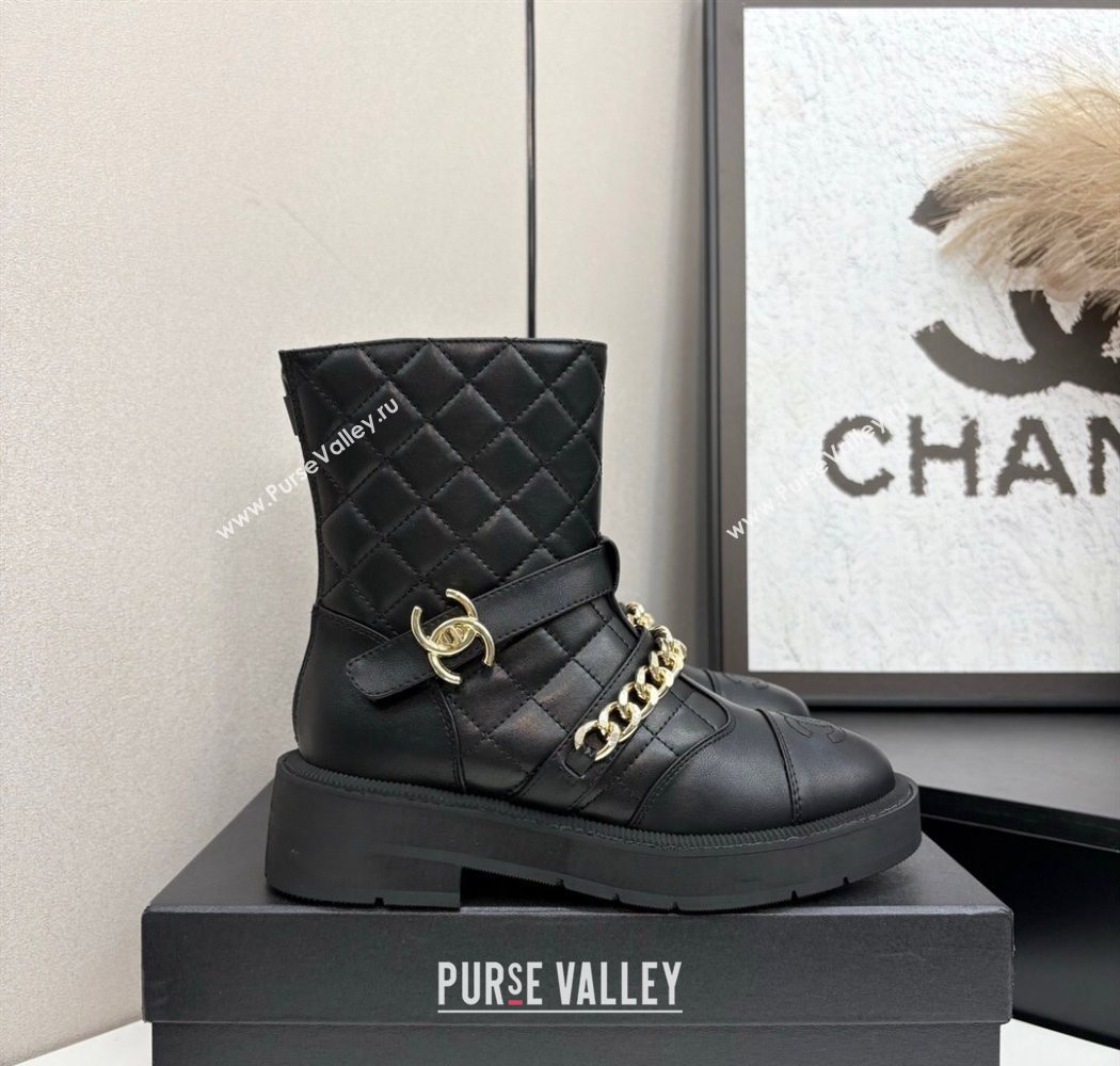 Chanel Quilted Calfskin Leather Ankle Boots with Buckle and Chain Black 2025 CH083007 (MD-250830040)
