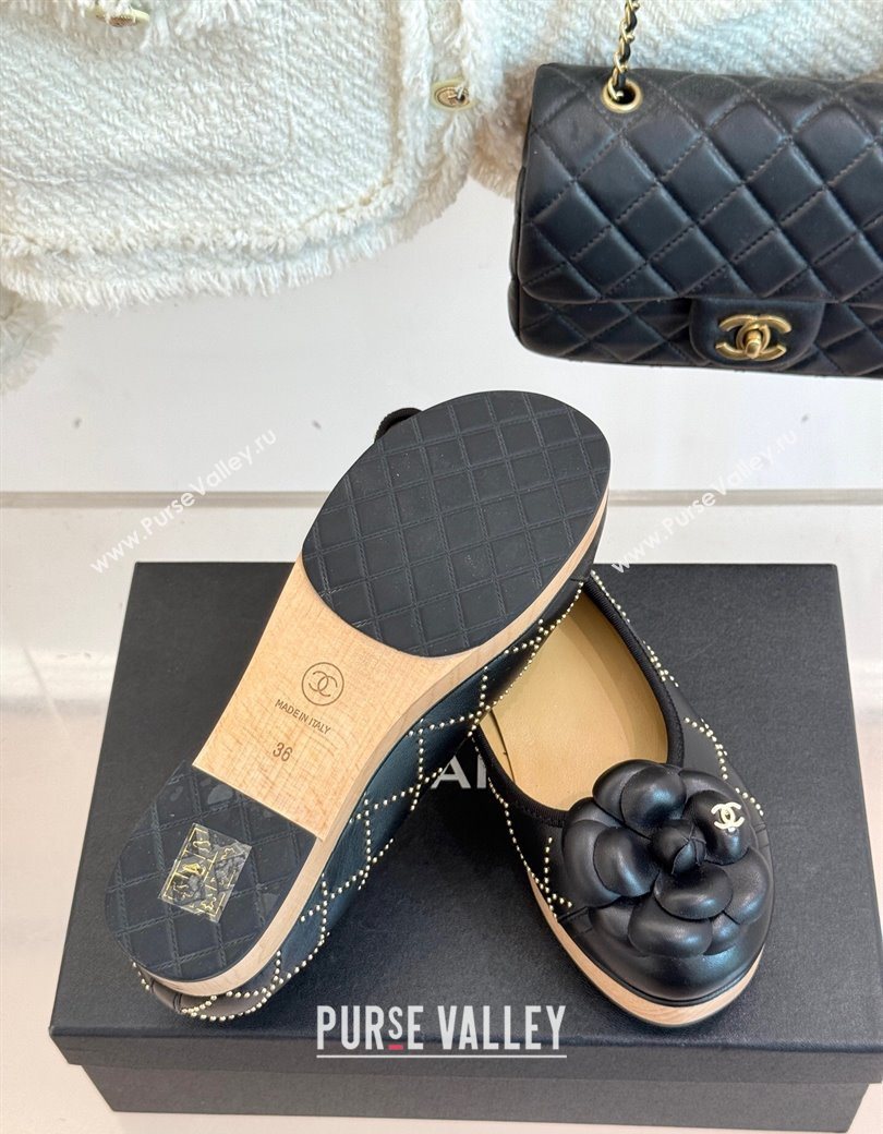 Chanel Quilted Calfskin Wood-Like Loafers with Studs and Camellia Bloom Black 2025 (MD-250901128)
