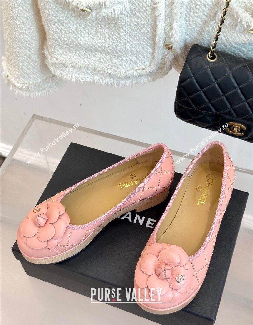 Chanel Quilted Calfskin Wood-Like Loafers with Studs and Camellia Bloom Light Pink 2025 (MD-250901129)
