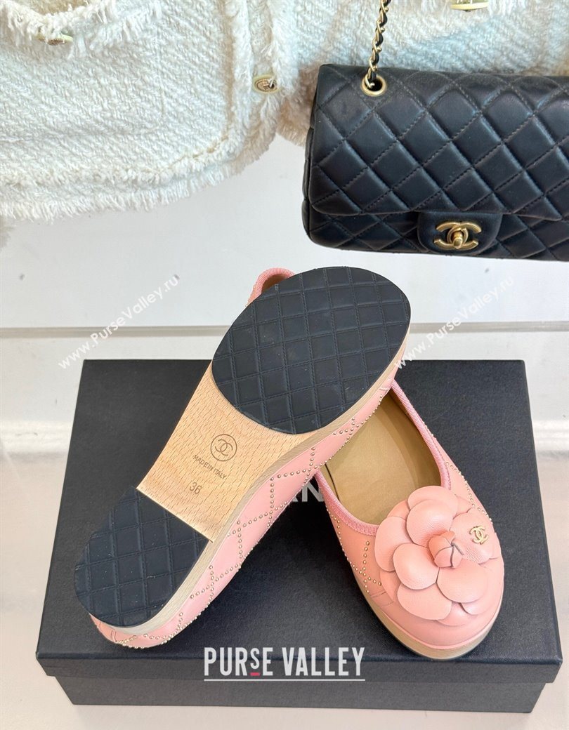 Chanel Quilted Calfskin Wood-Like Loafers with Studs and Camellia Bloom Light Pink 2025 (MD-250901129)