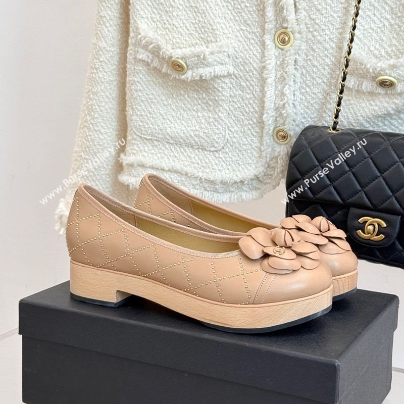 Chanel Quilted Calfskin Wood-Like Loafers with Studs and Camellia Bloom Beige 2025 (MD-250901130)