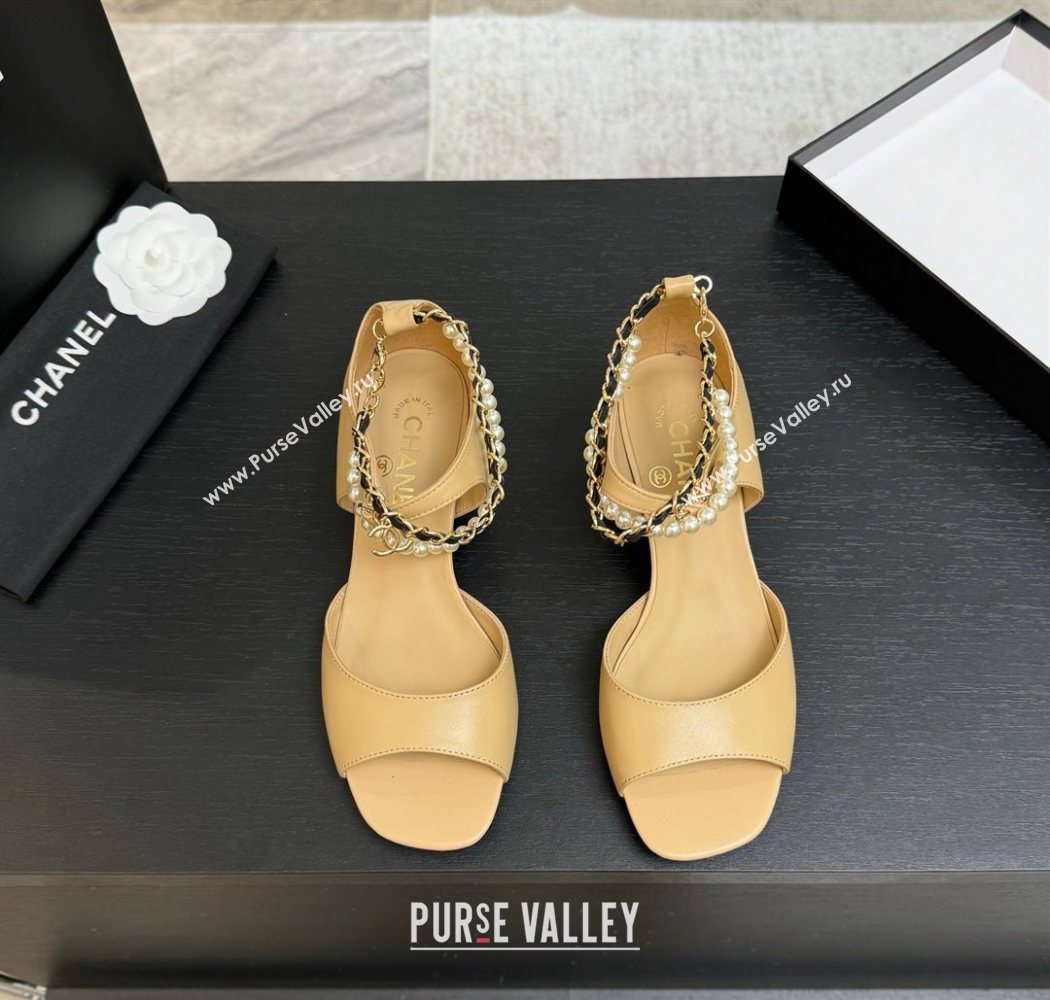 Chanel Lambskin Low Heel Sandals with Chain and Pearls Beige 2025 G46658 (MD-250902006)