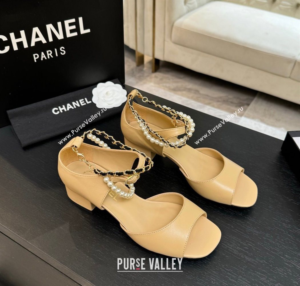 Chanel Lambskin Low Heel Sandals with Chain and Pearls Beige 2025 G46658 (MD-250902006)