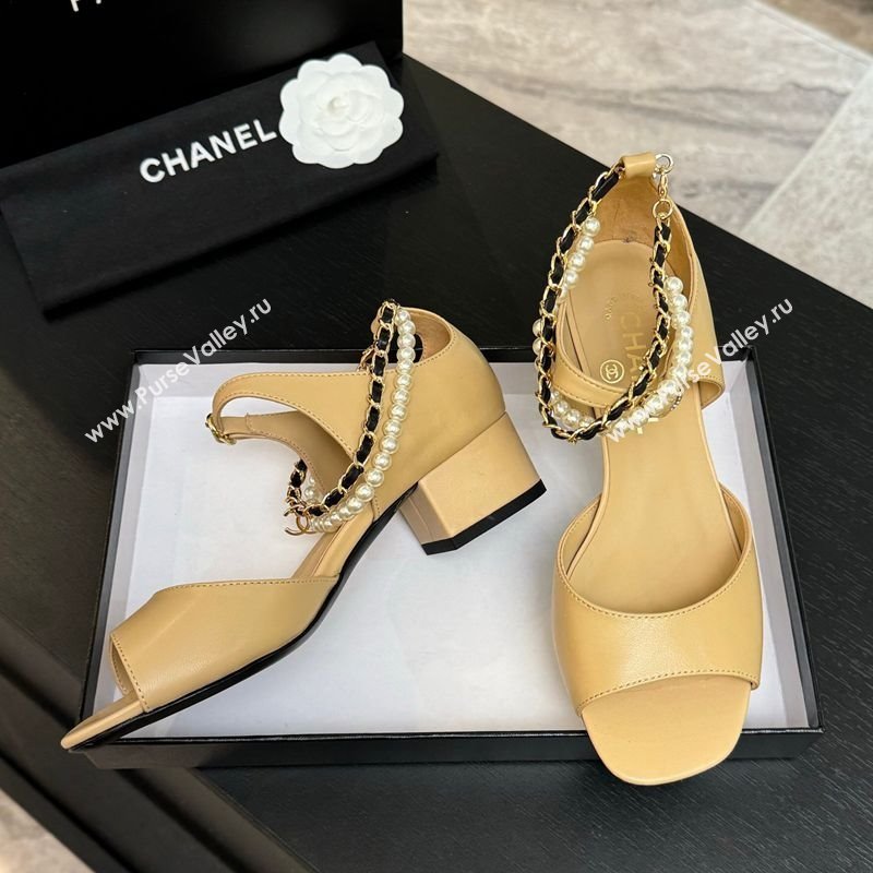 Chanel Lambskin Low Heel Sandals with Chain and Pearls Beige 2025 G46658 (MD-250902006)