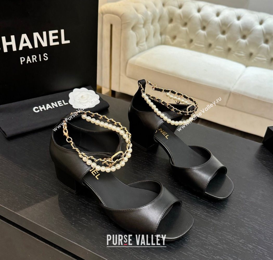 Chanel Lambskin Low Heel Sandals with Chain and Pearls Black 2025 G46658 (MD-250902007)