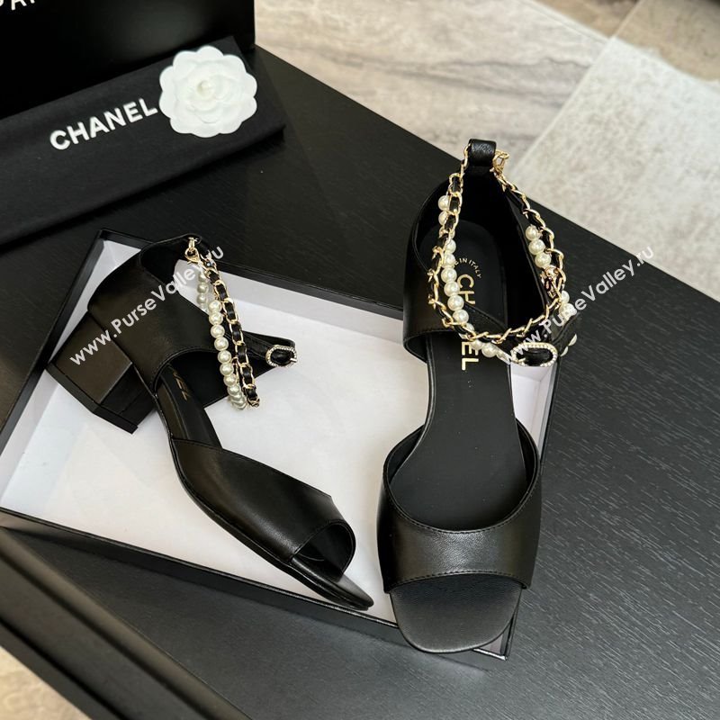 Chanel Lambskin Low Heel Sandals with Chain and Pearls Black 2025 G46658 (MD-250902007)