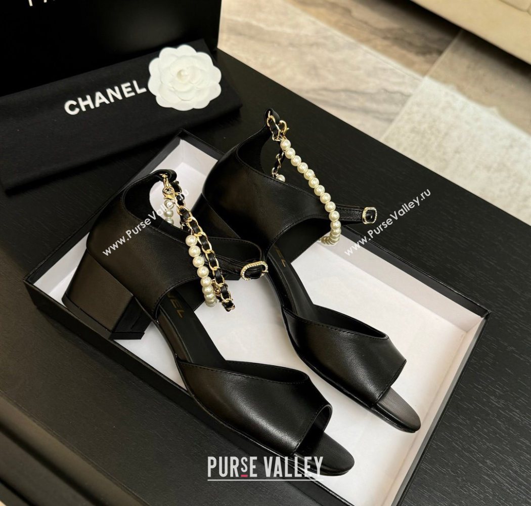 Chanel Lambskin Low Heel Sandals with Chain and Pearls Black 2025 G46658 (MD-250902007)