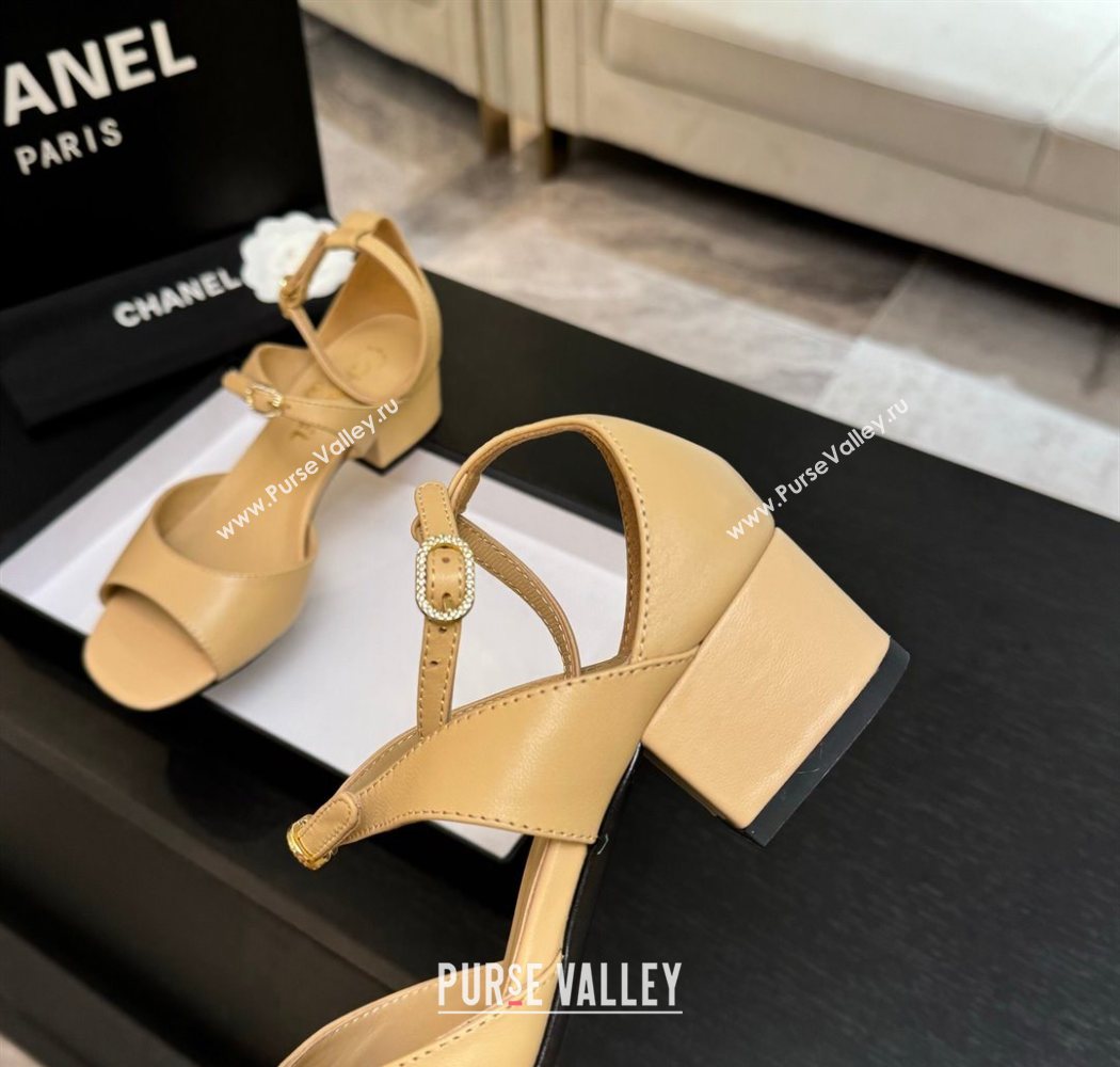 Chanel Lambskin Low Heel Sandals with Strass Buckles Beige 2025 G46657 (MD-250902016)