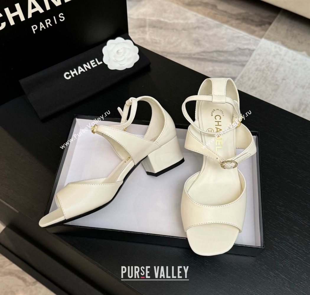 Chanel Lambskin Low Heel Sandals with Strass Buckles White 2025 G46657 (MD-250902017)