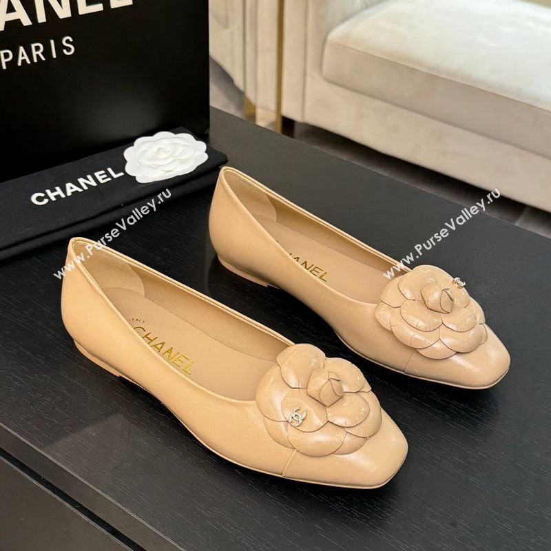 Chanel Shiny Calfskin Ballet flats with Camellia Bloom Beige 2025 G46520 (MD-250901188)