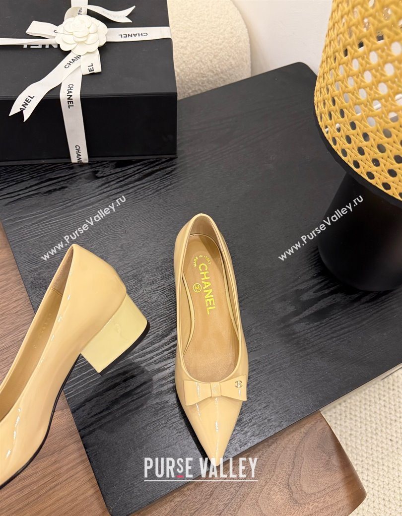Chanel Crumpled Patent Calfskin Slingbacks Pumps 3.5cm Beige 2025 G46549 (MD-250901178)