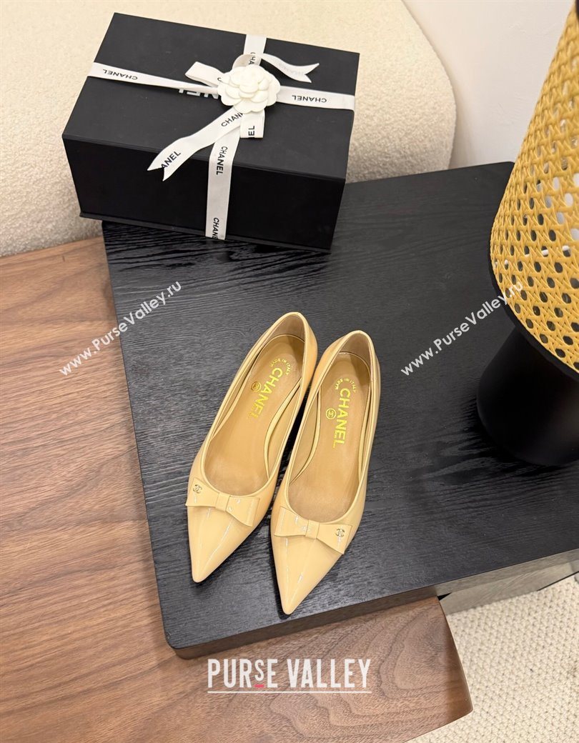 Chanel Crumpled Patent Calfskin Slingbacks Pumps 3.5cm Beige 2025 G46549 (MD-250901178)