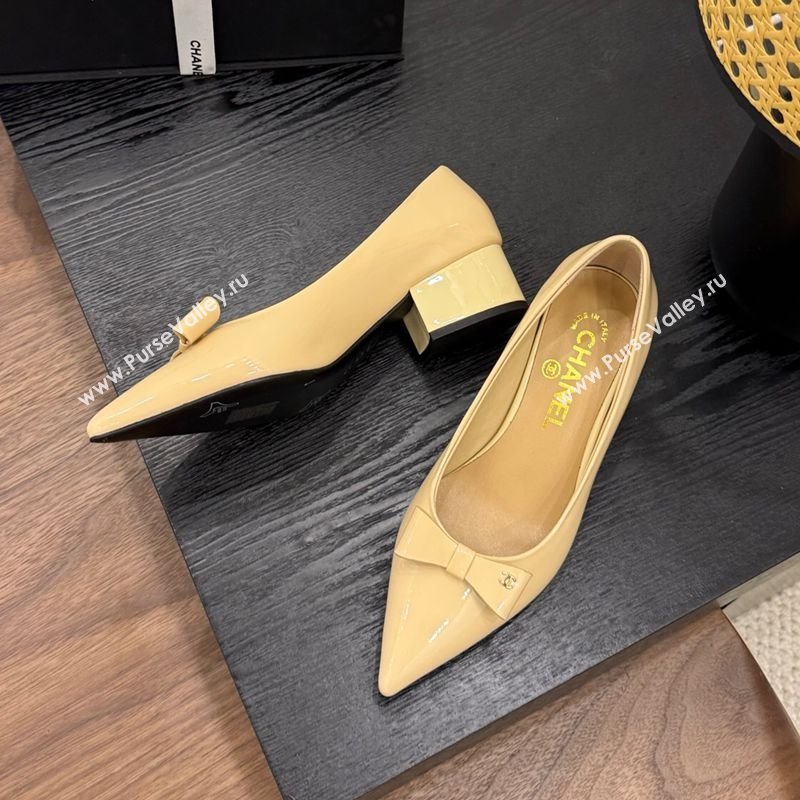 Chanel Crumpled Patent Calfskin Slingbacks Pumps 3.5cm Beige 2025 G46549 (MD-250901178)