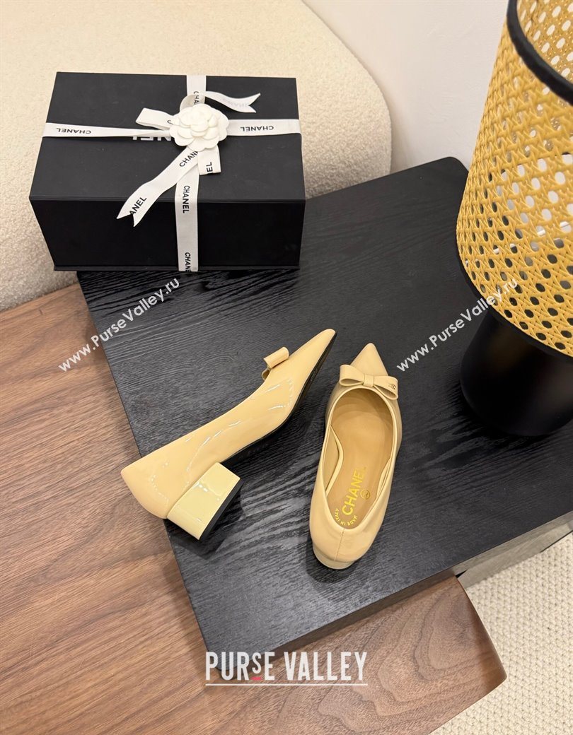 Chanel Crumpled Patent Calfskin Slingbacks Pumps 3.5cm Beige 2025 G46549 (MD-250901178)