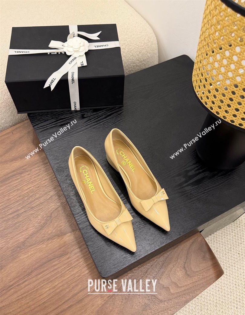 Chanel Crumpled Patent Calfskin Slingbacks Pumps 3.5cm Beige 2025 G46549 (MD-250901178)