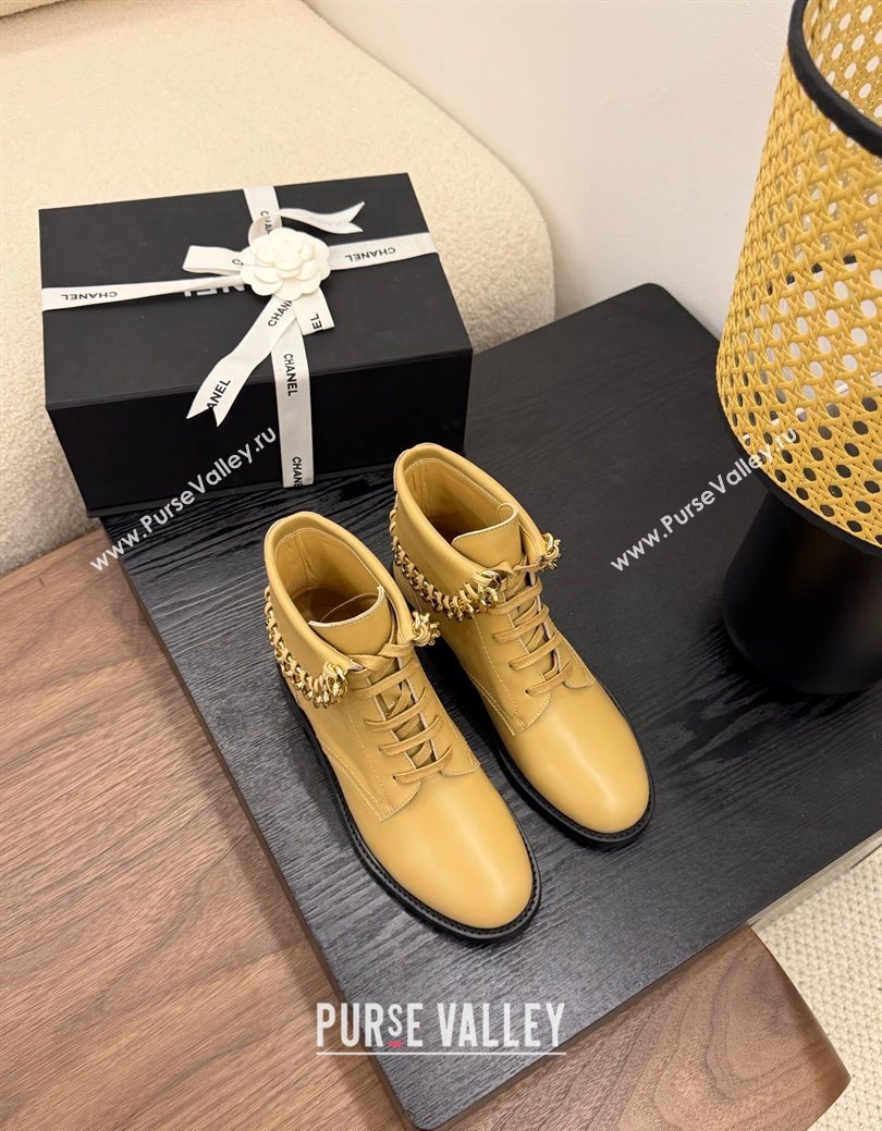 Chanel Calfskin Leather Flat Laced-up Ankle Boots with Chain Yellow 2025 CH083002 (MD-250830011)