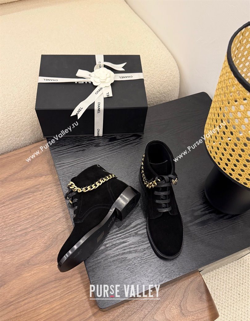 Chanel Suede Flat Laced-up Ankle Boots with Chain Black 2025 CH083002 (MD-250830012)