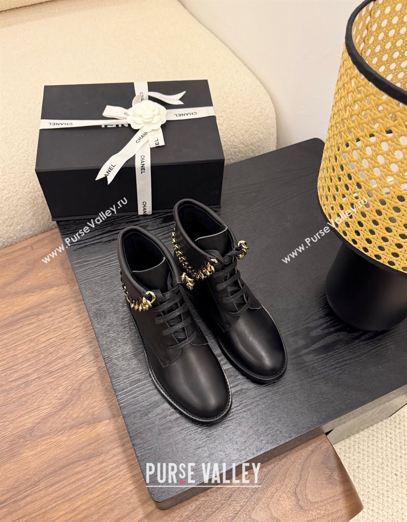Chanel Calfskin Leather Flat Laced-up Ankle Boots with Chain Black 2025 CH083002 (MD-250830013)