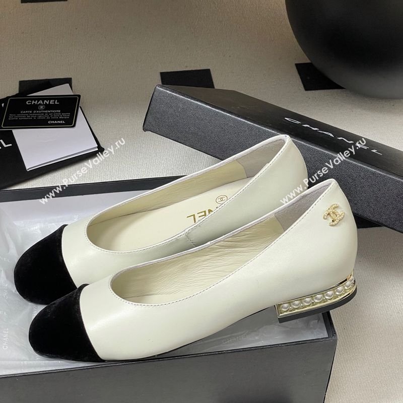 Chanel Lambskin Velvet Ballet Flats with Pearls White 2025 CH090104 (MD-250901069)