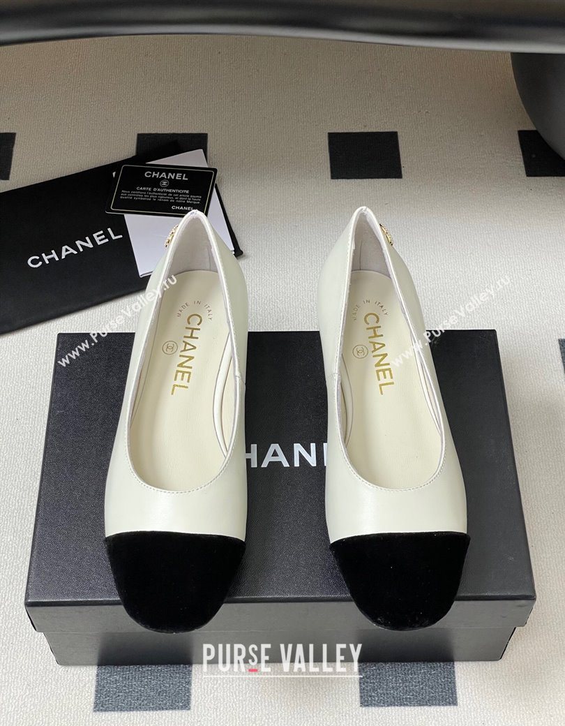 Chanel Lambskin Velvet Ballet Flats with Pearls White 2025 CH090104 (MD-250901069)