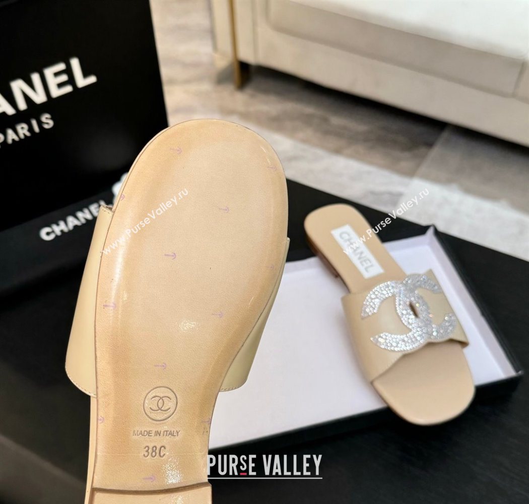 Chanel Calfskin Leather Flat Slides Sandal Beige 2025 CH090102 (MD-250901031)