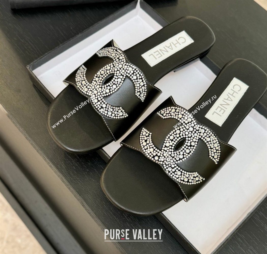 Chanel Calfskin Leather Flat Slides Sandal Black 2025 CH090102 (MD-250901032)