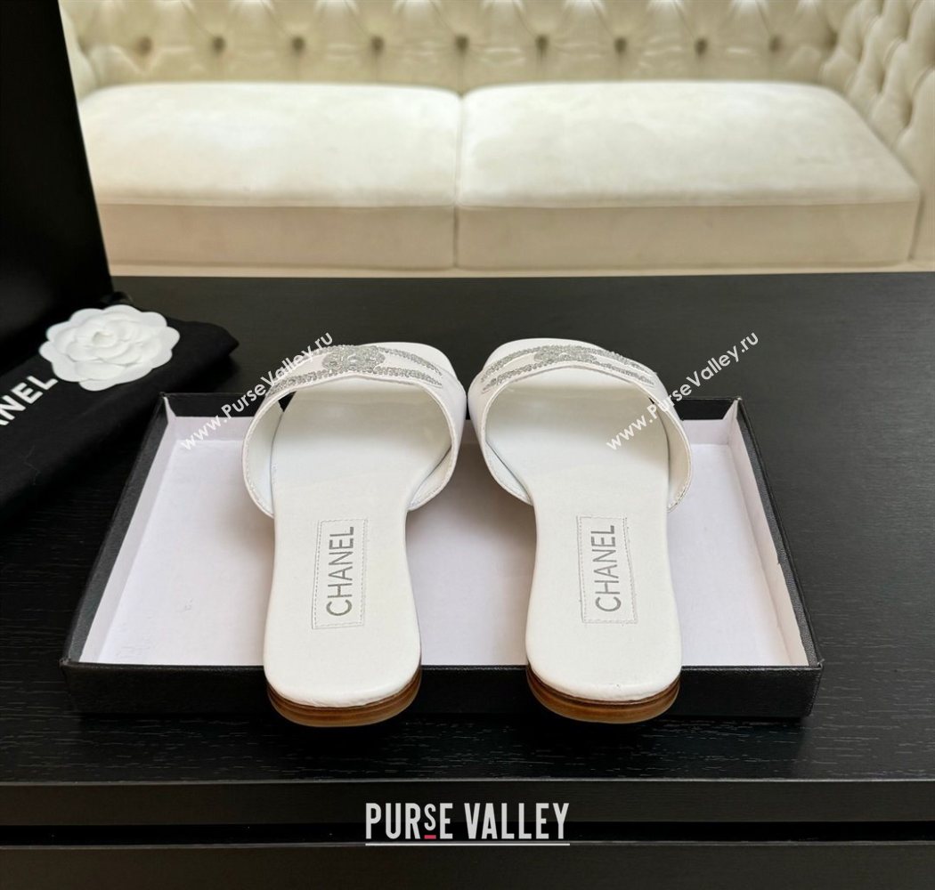 Chanel Calfskin Leather Flat Slides Sandal White 2025 CH090102 (MD-250901033)