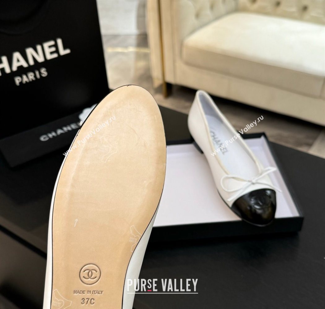 Chanel Classic Lambskin Patent Calfskin Ballet Flats with Bow White 2025 0901 (MD-250901021)