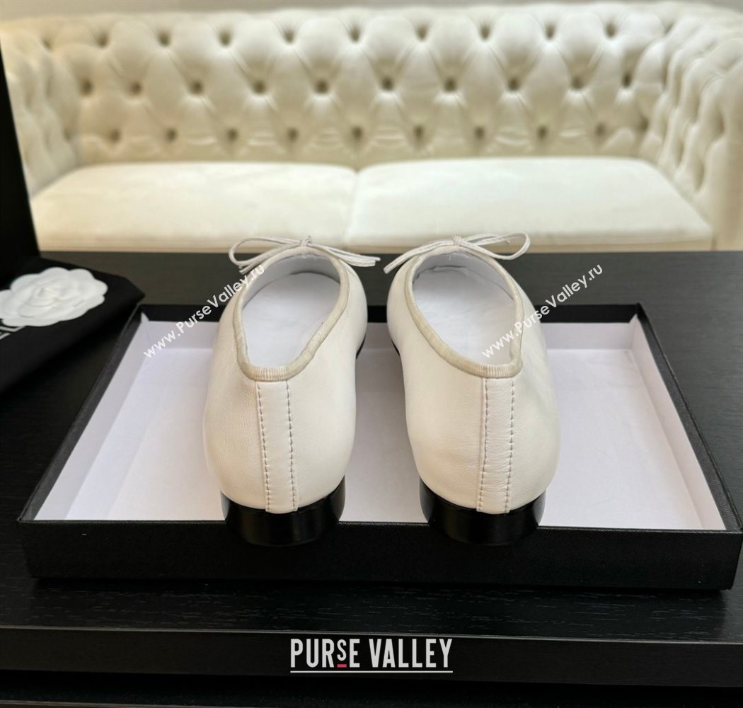 Chanel Classic Lambskin Patent Calfskin Ballet Flats with Bow White 2025 0901 (MD-250901021)