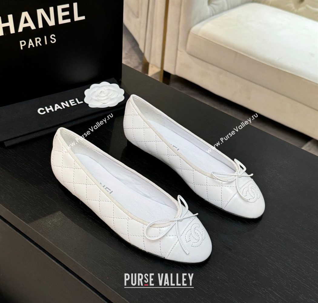 Chanel Classic Quilted Lambskin Ballet Flats with Bow White 2025 0901 (MD-250901004)