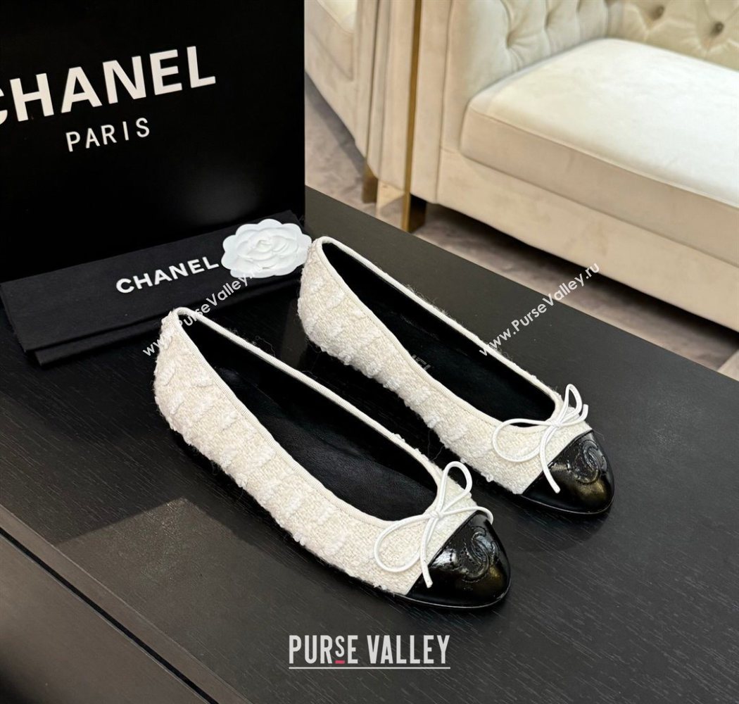 Chanel Classic Tweed Patent Calfskin Ballet Flats with Bow White/Black2 2025 0901 (MD-250901010)