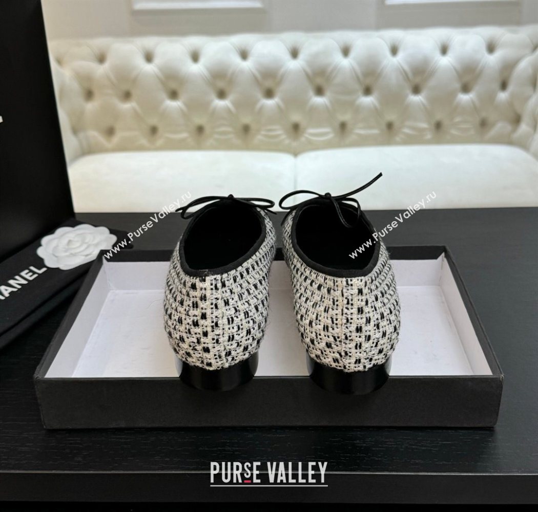 Chanel Classic Tweed Lambskin Leather Ballet Flats with Bow Black/White2 2025 0901 (MD-250901011)