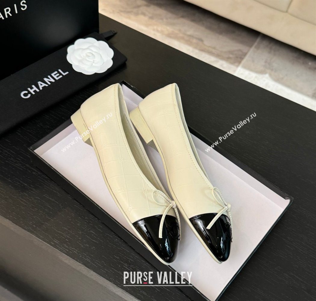 Chanel Classic Quilted CC Lambskin Patent Calfskin Ballet Flats with Bow White 2025 (MD-250901016)