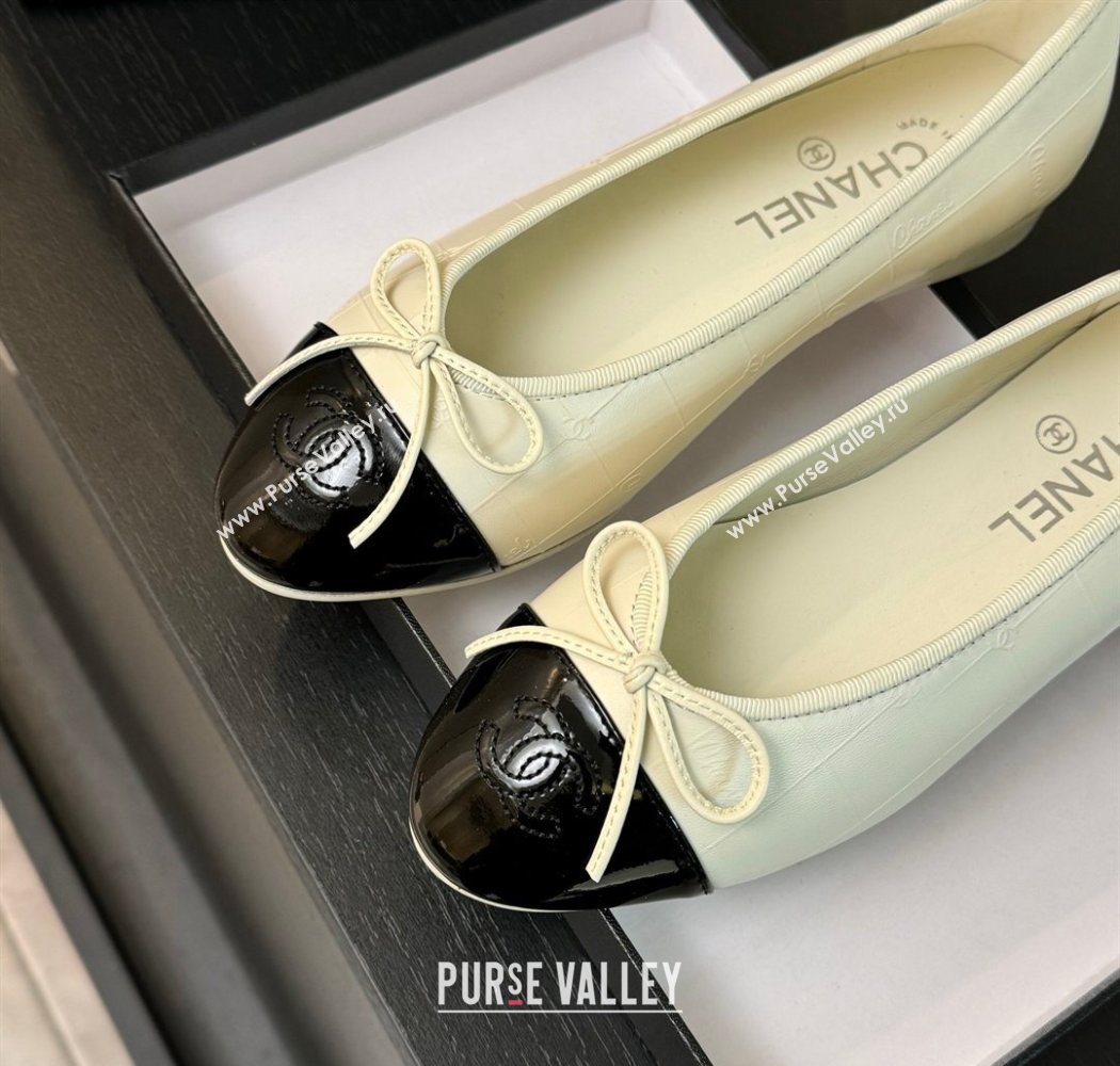 Chanel Classic Quilted CC Lambskin Patent Calfskin Ballet Flats with Bow White 2025 (MD-250901016)