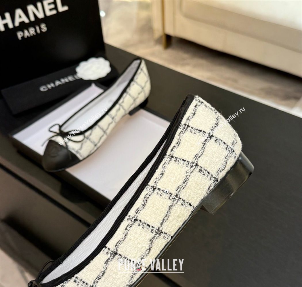 Chanel Classic Tweed Lambskin Leather Ballet Flats with Bow White 2025 0901 (MD-250901026)