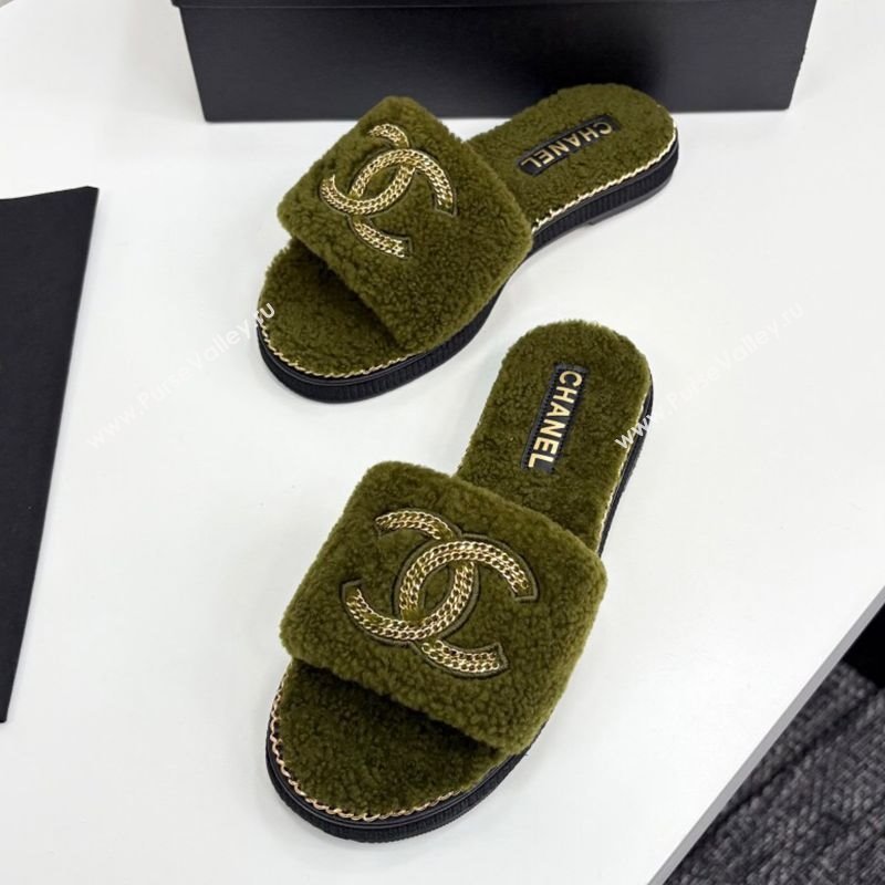 Chanel Shearling Flat Slides Sandal with Chain Green 2025 CH090111 (MD-250901113)