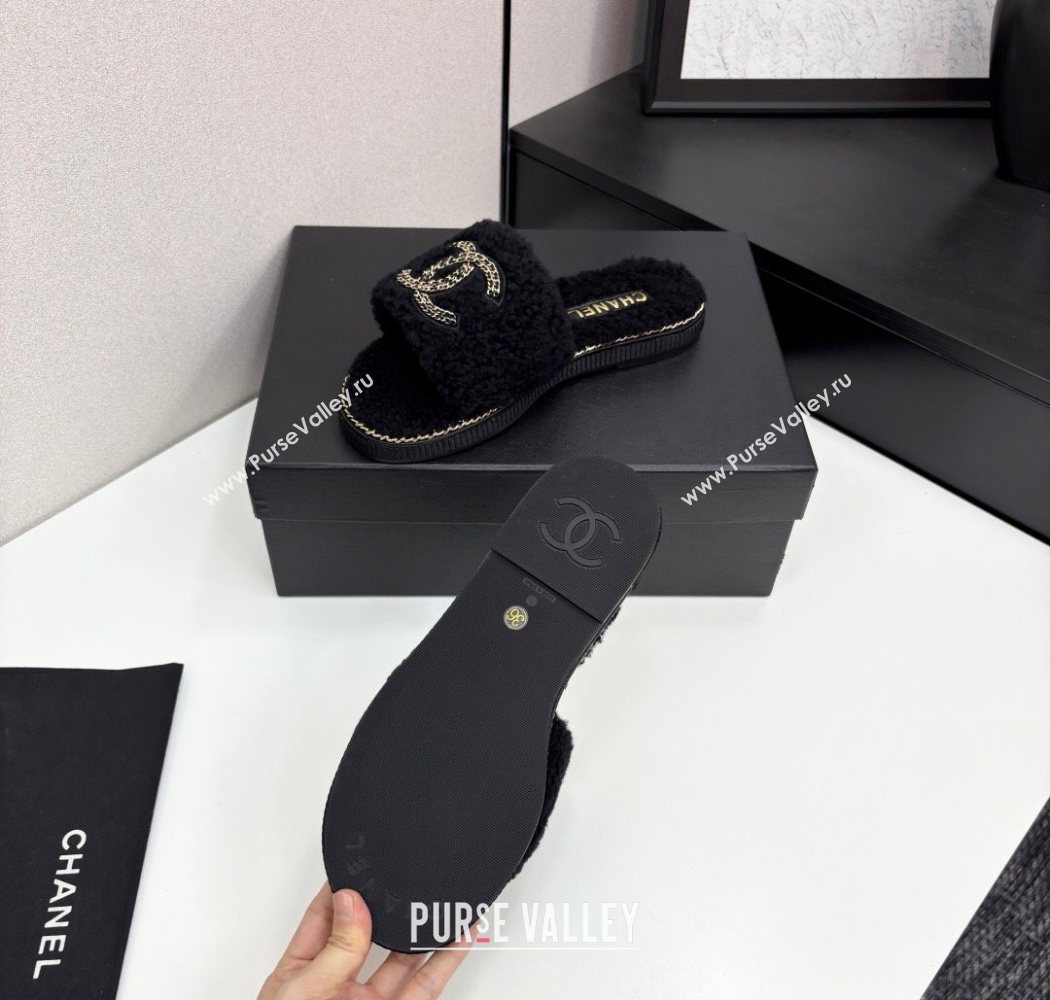 Chanel Shearling Flat Slides Sandal with Chain Black 2025 CH090111 (MD-250901115)