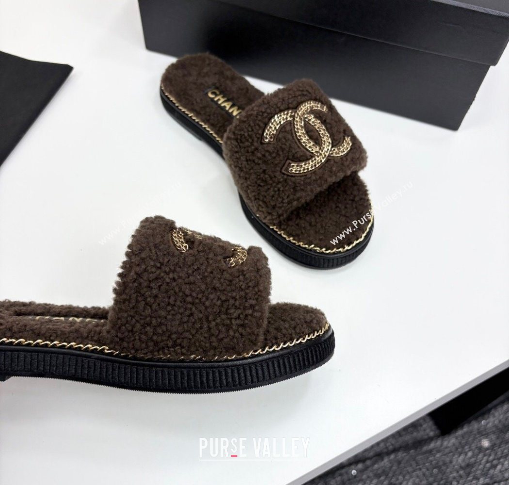 Chanel Shearling Flat Slides Sandal with Chain Brown 2025 CH090111 (MD-250901117)