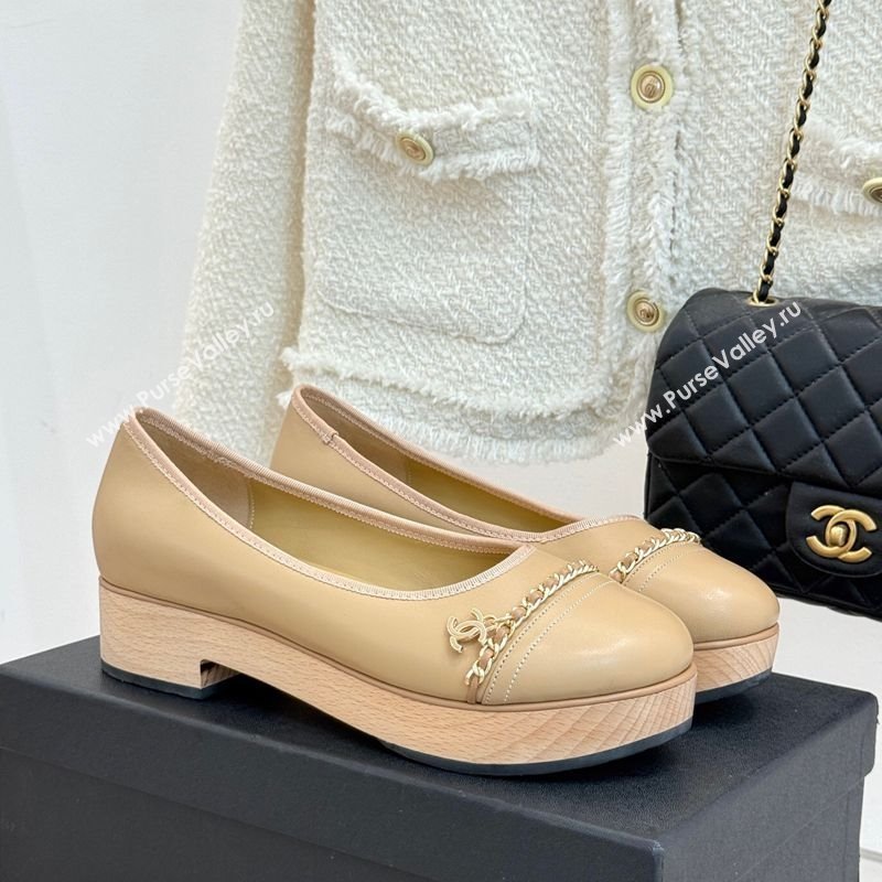 Chanel Lambskin Wood-Like Loafers with Chain Beige 2025 CH090114 (MD-250901134)