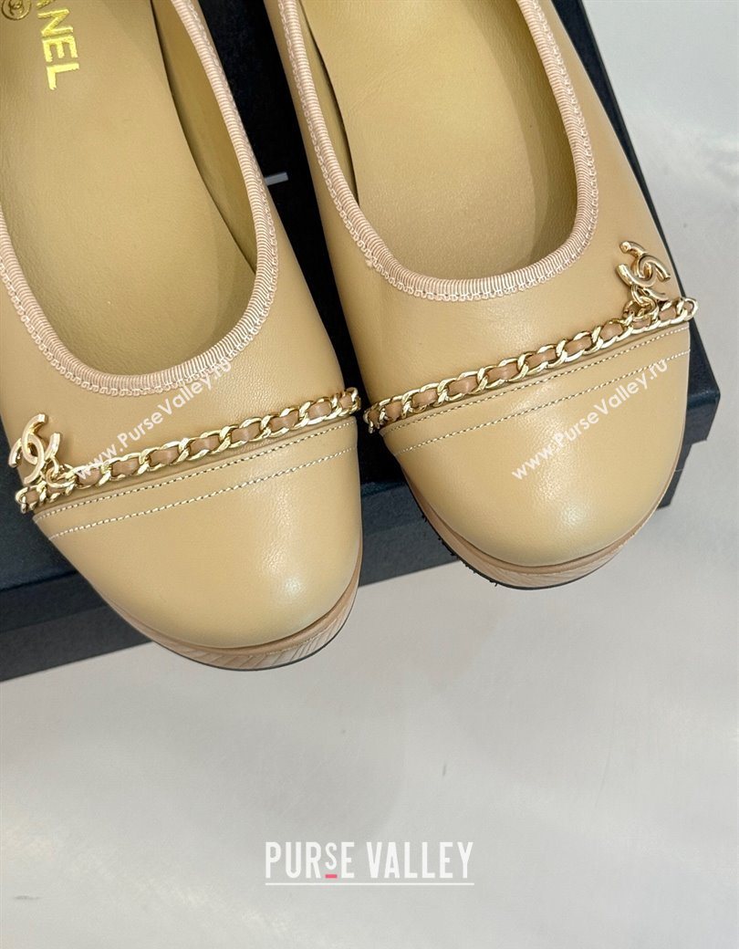 Chanel Lambskin Wood-Like Loafers with Chain Beige 2025 CH090114 (MD-250901134)