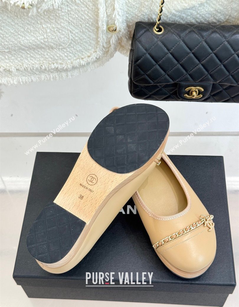 Chanel Lambskin Wood-Like Loafers with Chain Beige 2025 CH090114 (MD-250901134)