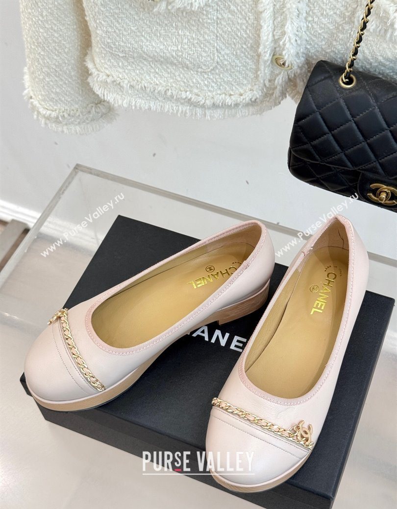 Chanel Lambskin Wood-Like Loafers with Chain Pale Pink 2025 CH090114 (MD-250901135)