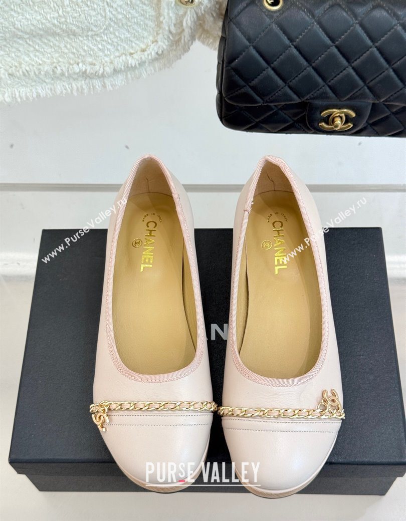 Chanel Lambskin Wood-Like Loafers with Chain Pale Pink 2025 CH090114 (MD-250901135)